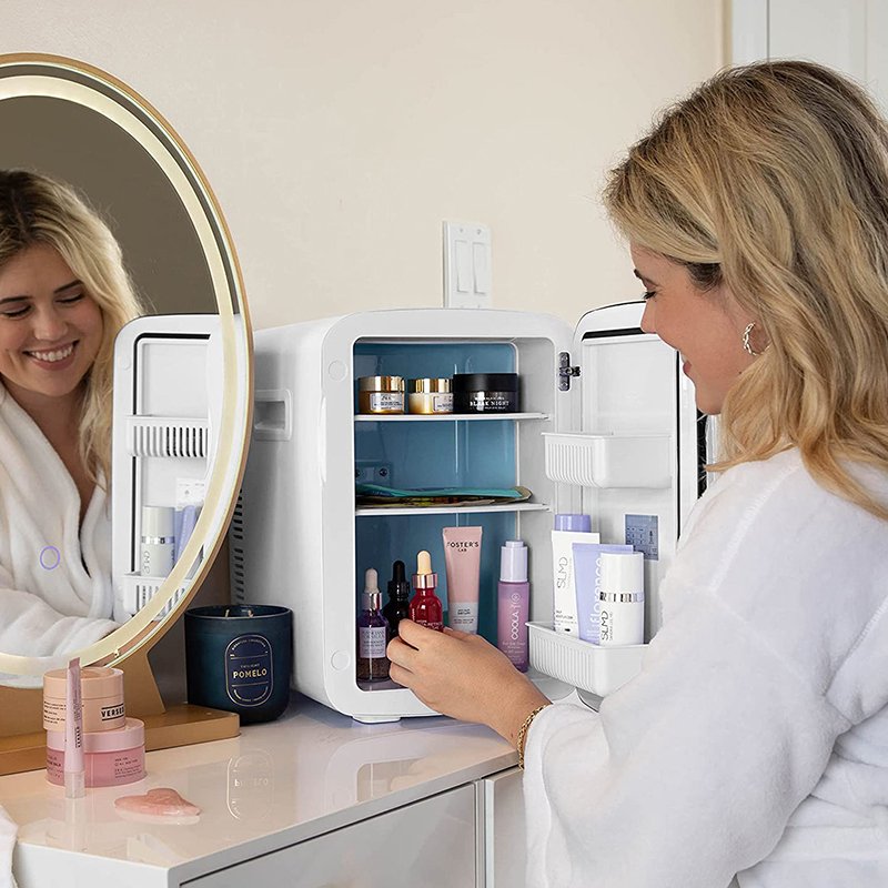 kelylands mini fridge MFA-15L used at home